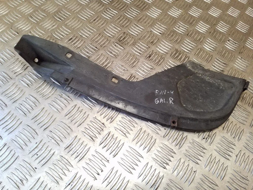 Rear mudguard – Toyota RAV 4 (XA20) (2000-2005)
