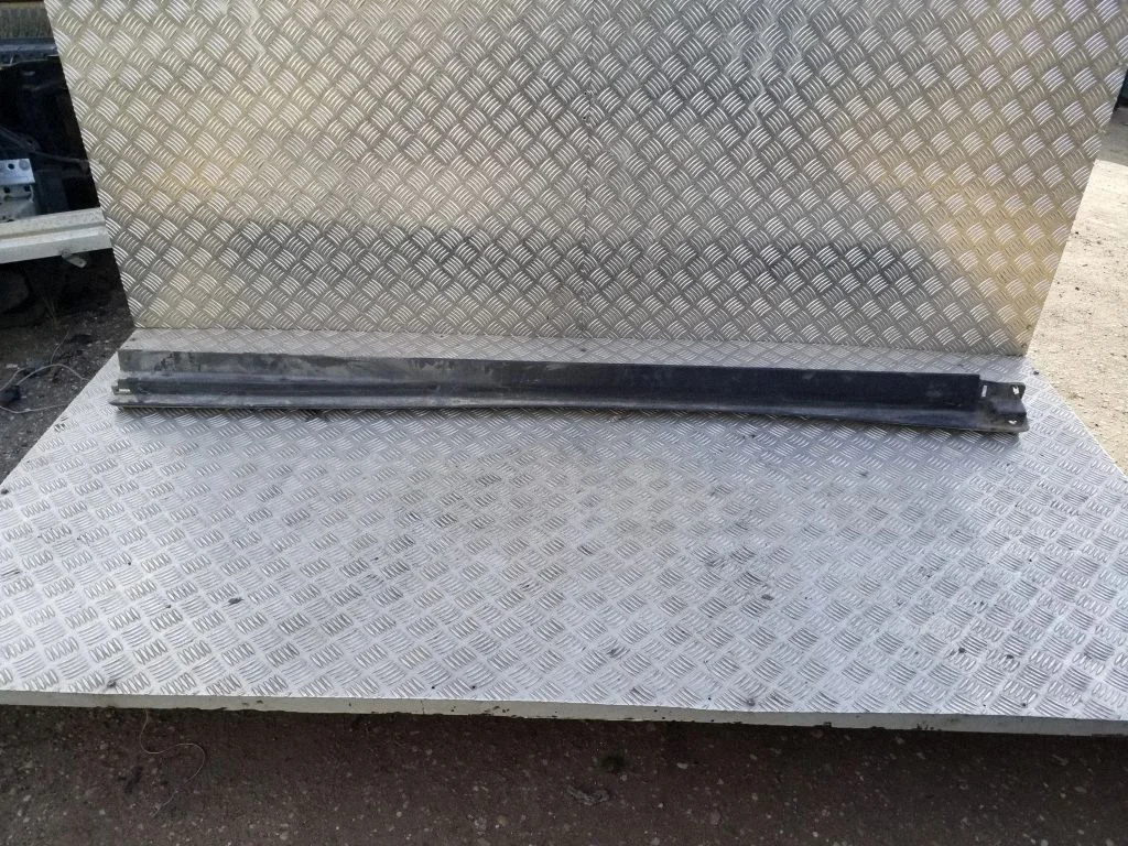 Lävepakk 71800T0GA