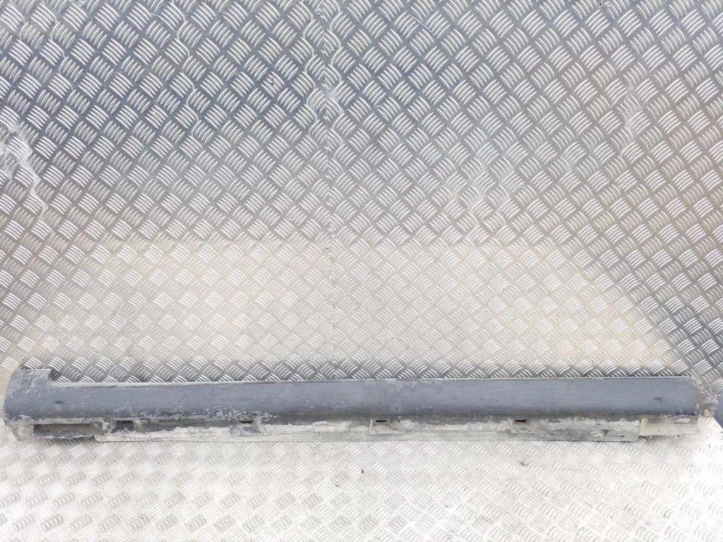 Lävepakk 3C0853855A