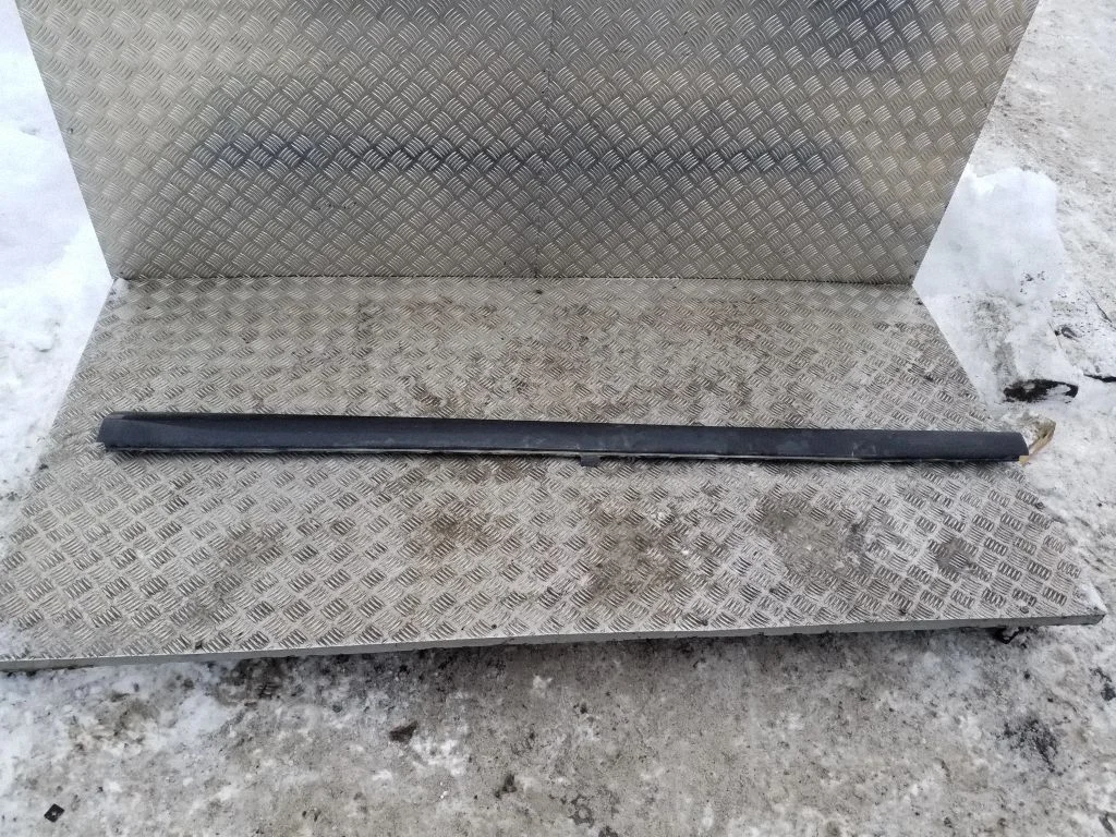 Lävepakk 8V4853860