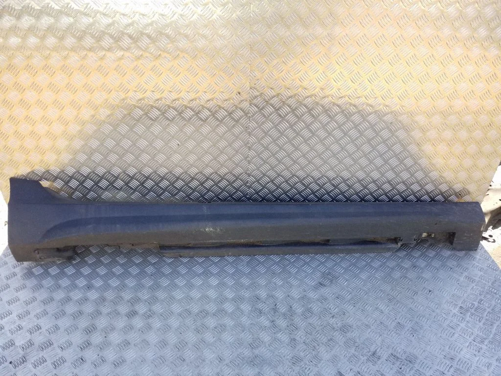 Sill – Volvo V40 (2012-2019)