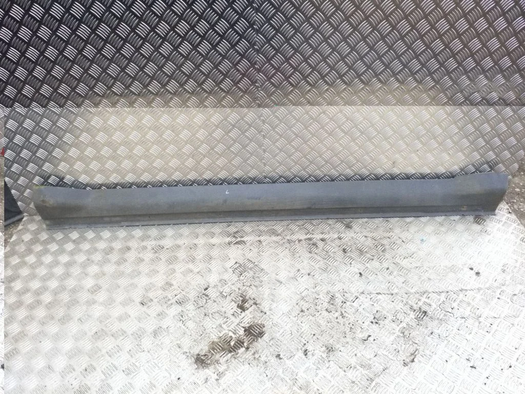 Sill 6512A02501
