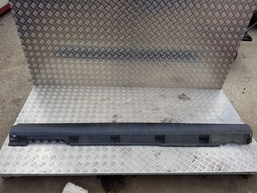 Sill – Ford Focus (2010-2017)