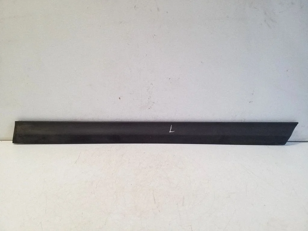 Tagaukse liist (mold) 3A0853753