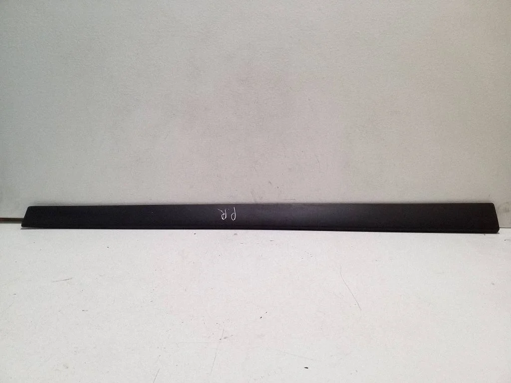 Front door trim (molding) 96886774 – Chevrolet Orlando (2011-)