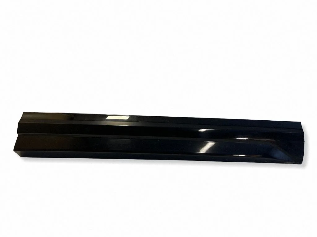 Esiukse liist (mold) – Audi RS Q3 (2013-2018)