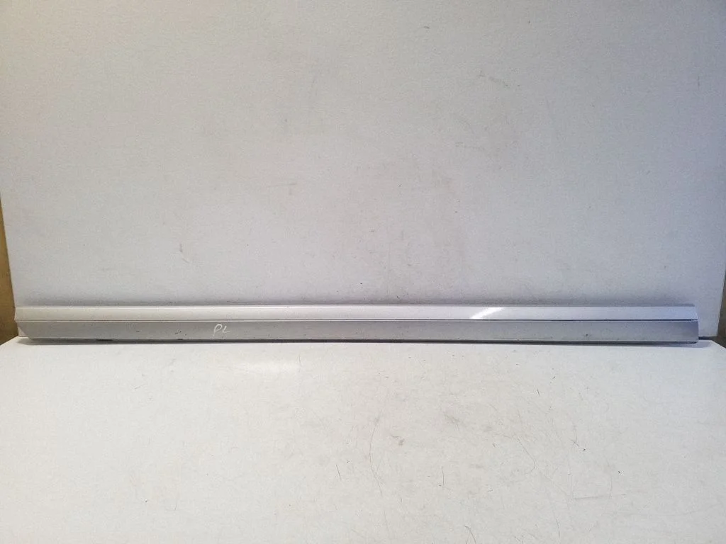 Front door trim (molding) 3G0854939E