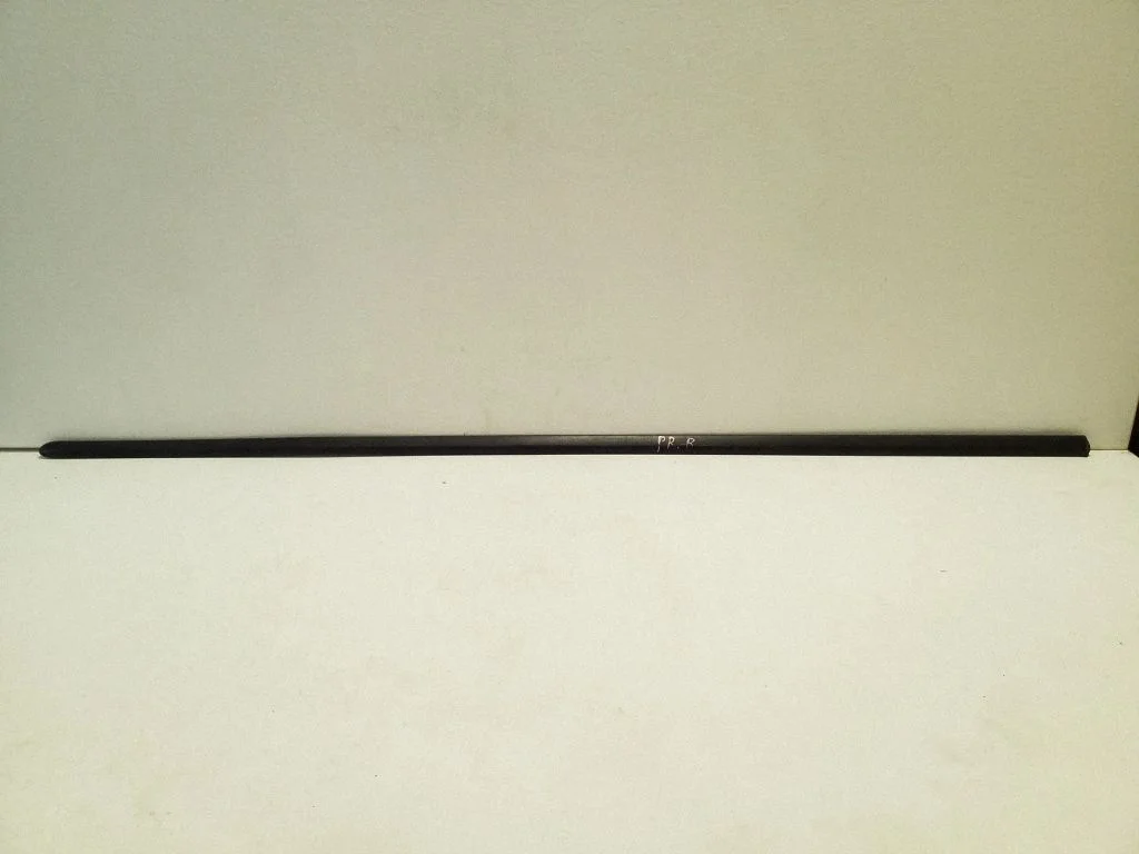 Esiukse liist (mold) 3C0853516