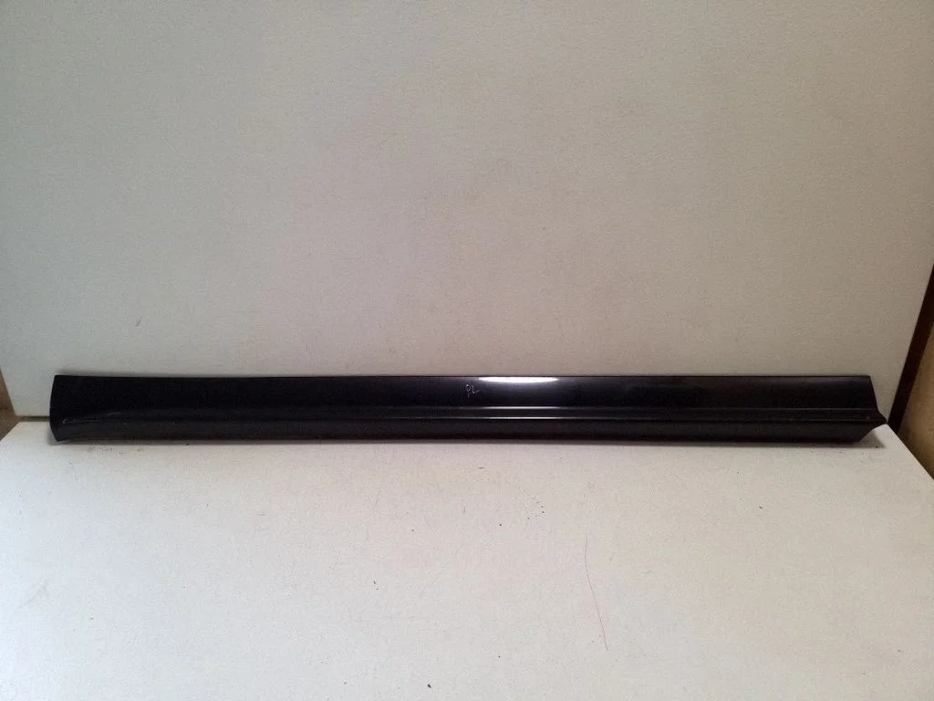Front door trim (molding) – Volkswagen Sharan (2011-)
