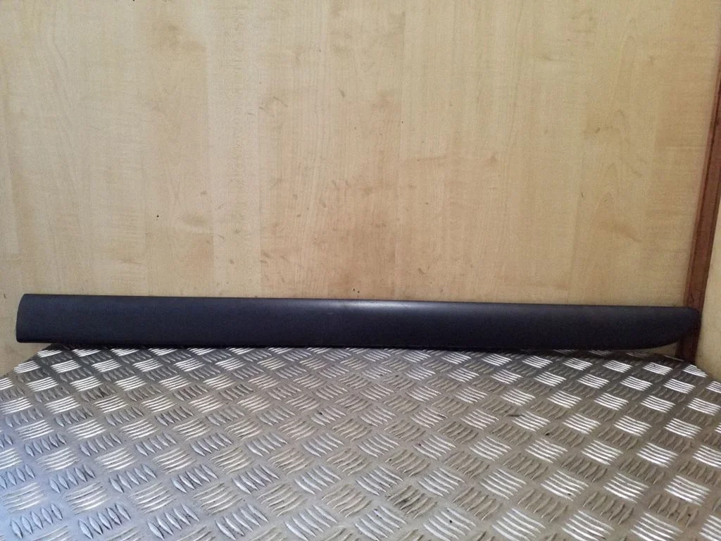 Front door trim (molding) 96278996ZL