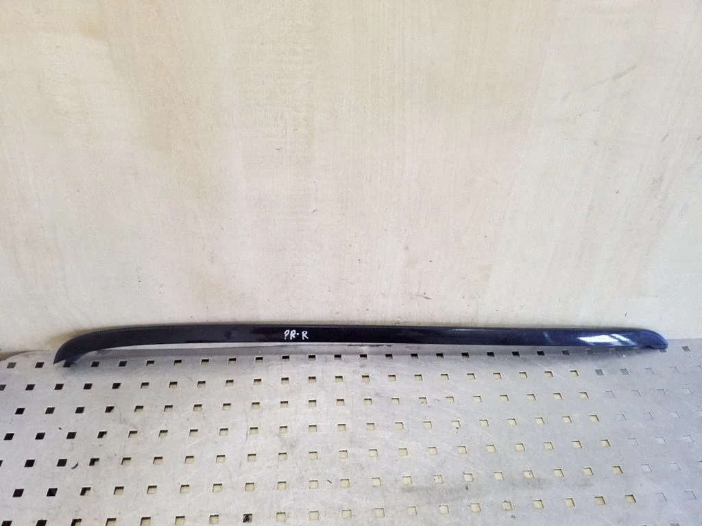 Priekšējo durvju apdare (molings) – BMW X5 E70 (2006-2013)