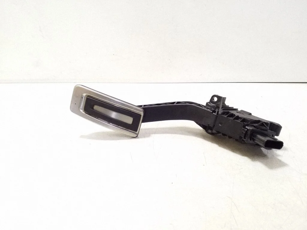 Accelerator throttle pedal 5Q2723503F