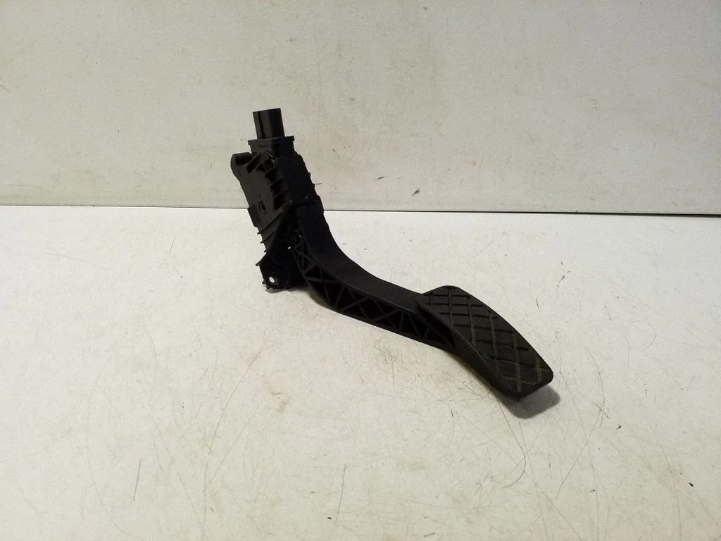 Accelerator throttle pedal 5Q2723503D