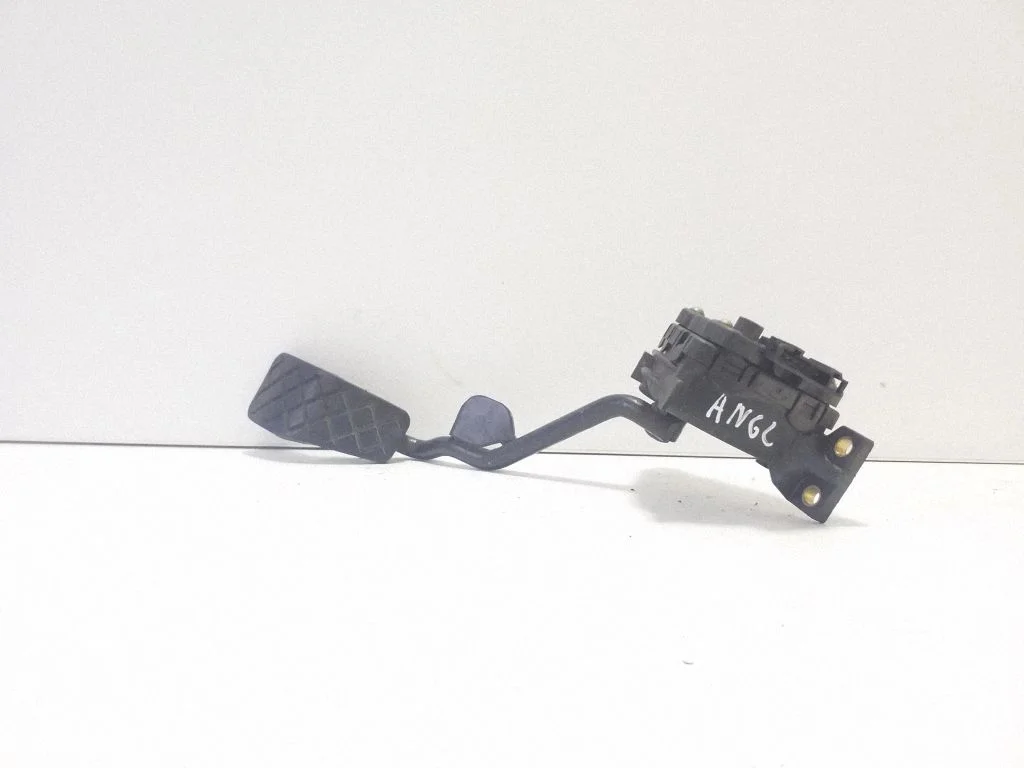 Accelerator throttle pedal 8D2721523