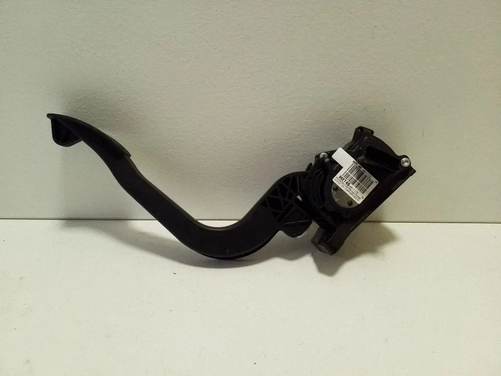Accelerator throttle pedal – Opel Vivaro (2019-)