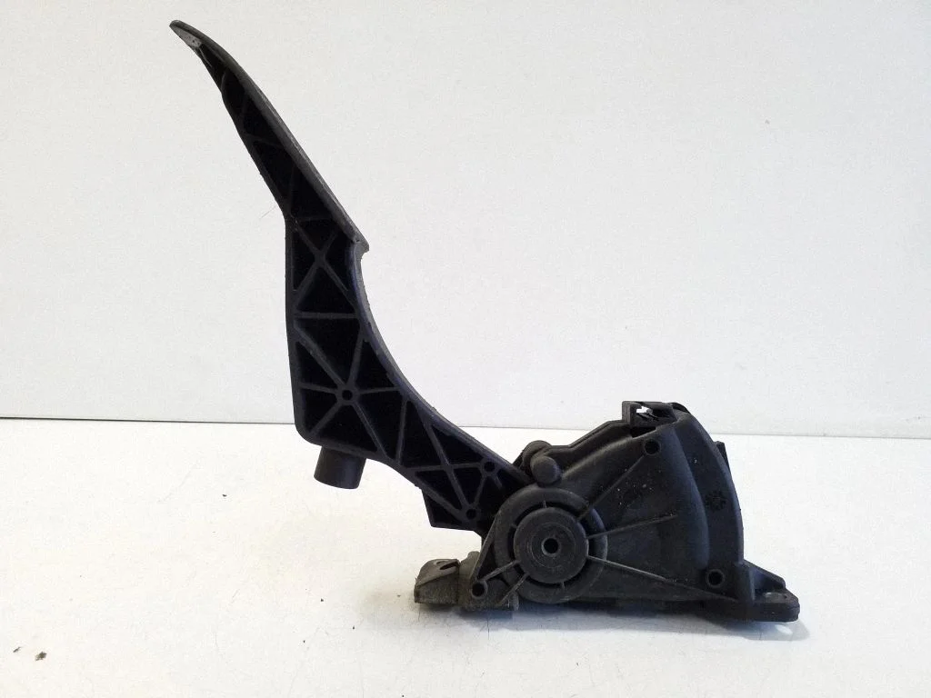 Accelerator throttle pedal 7H1721503