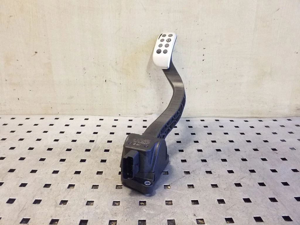 Accelerator throttle pedal 9671434180