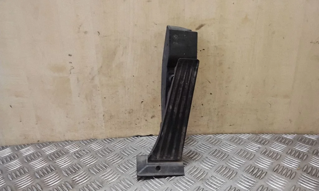 Gaasipedaal – BMW X3 E83 (2003-2010)