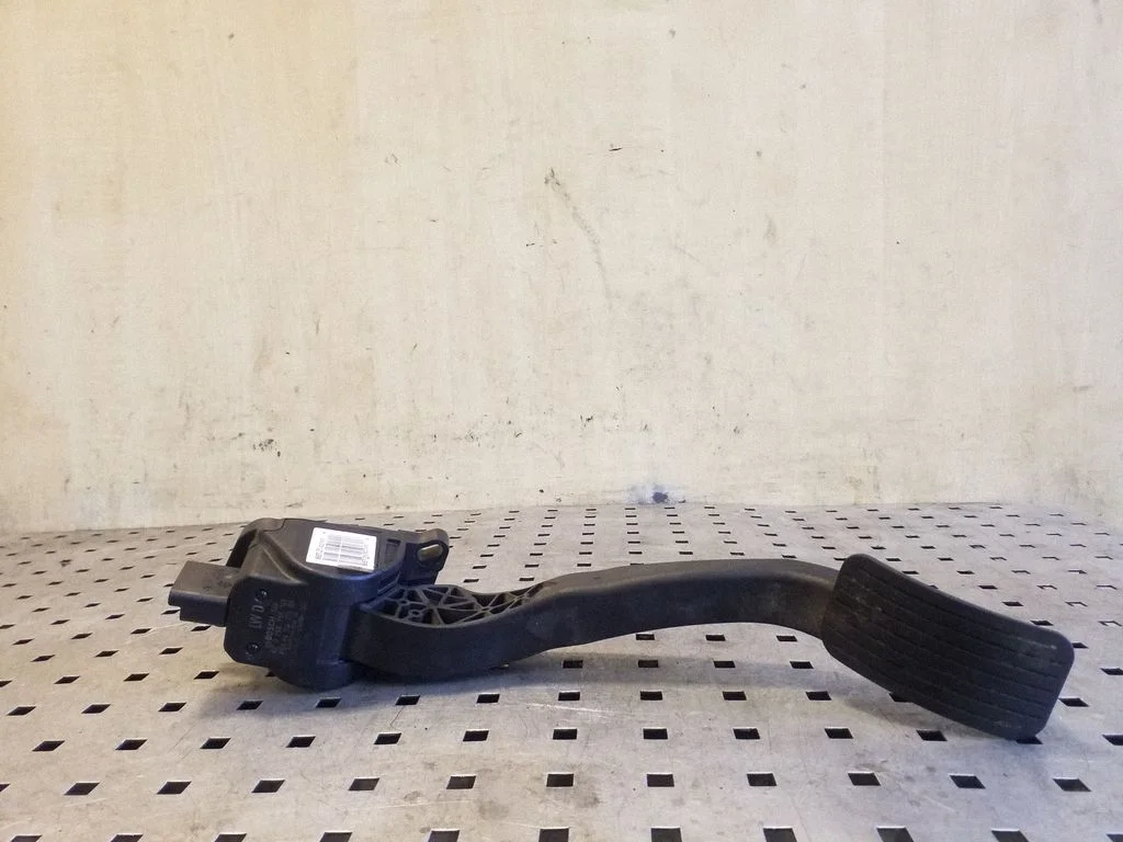 Accelerator throttle pedal – Citroen C4 Grand Picasso (2007-2013)
