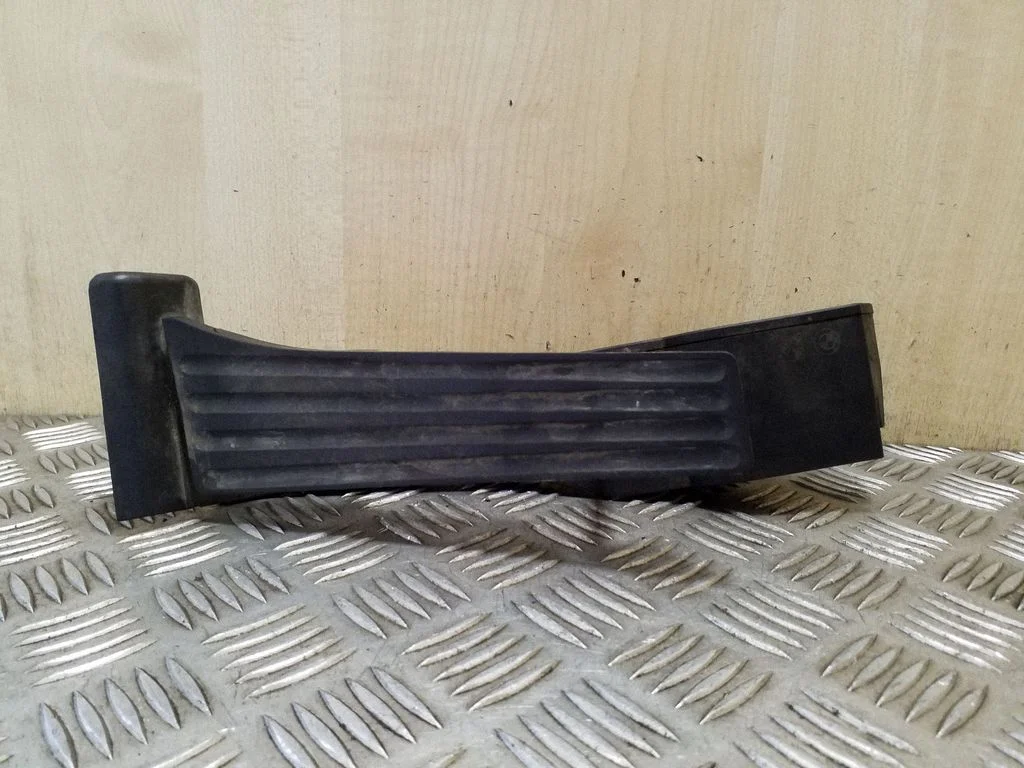Akseleratora pedālis 35426762480