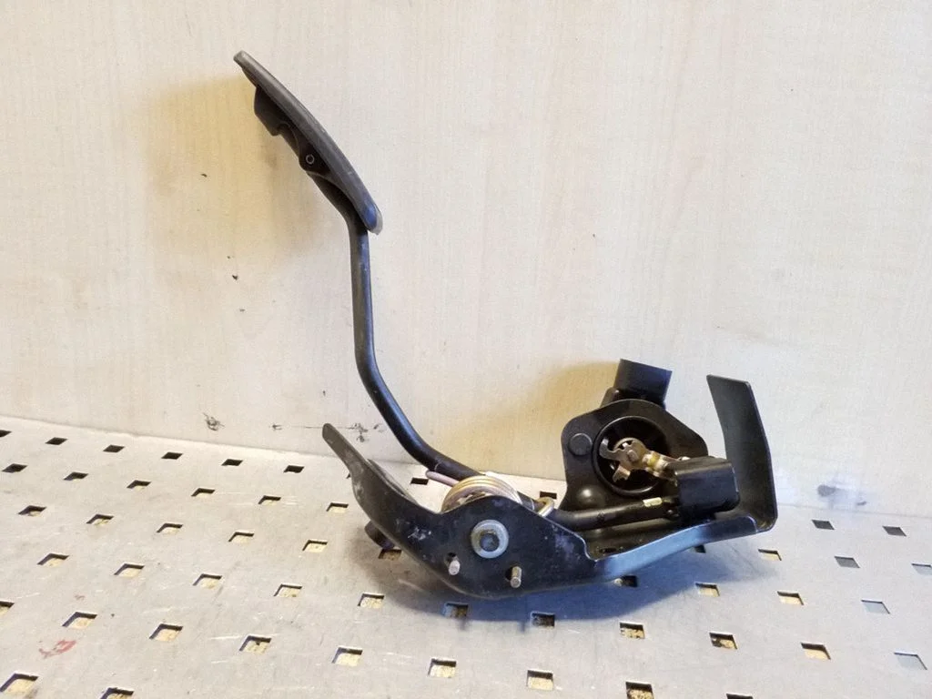 Accelerator throttle pedal 7811135030