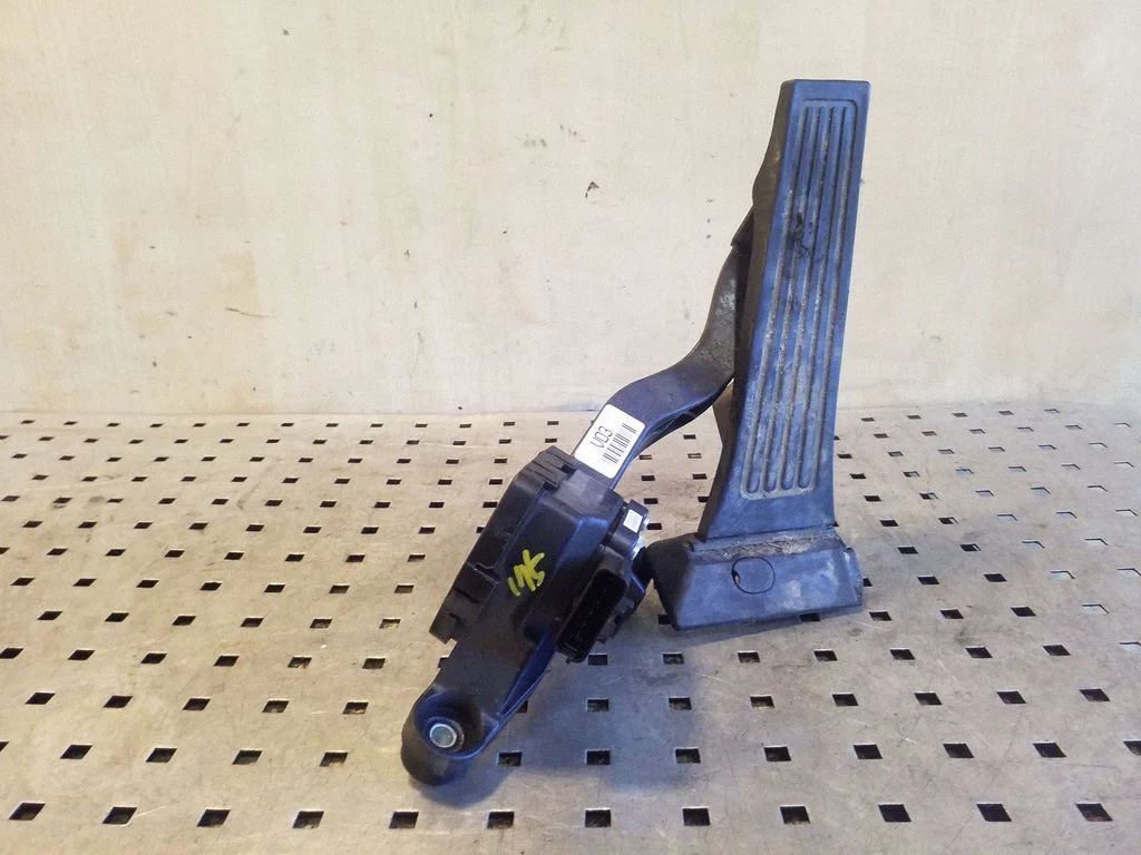 Accelerator throttle pedal – Hyundai i40 (2011-)