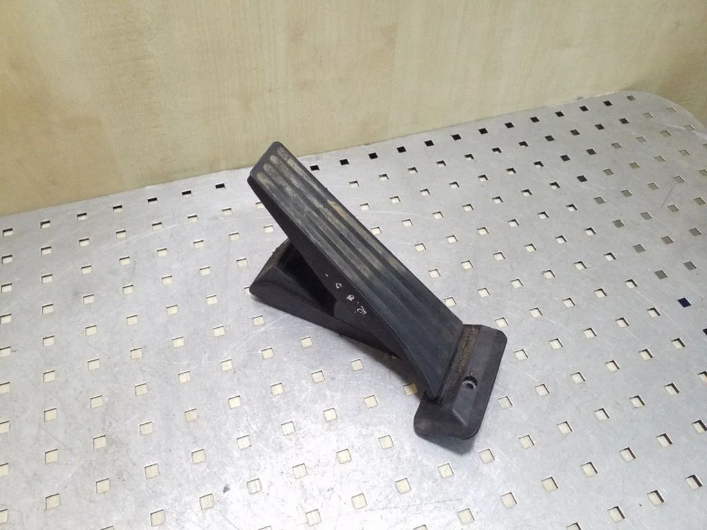 Accelerator throttle pedal 35426852643