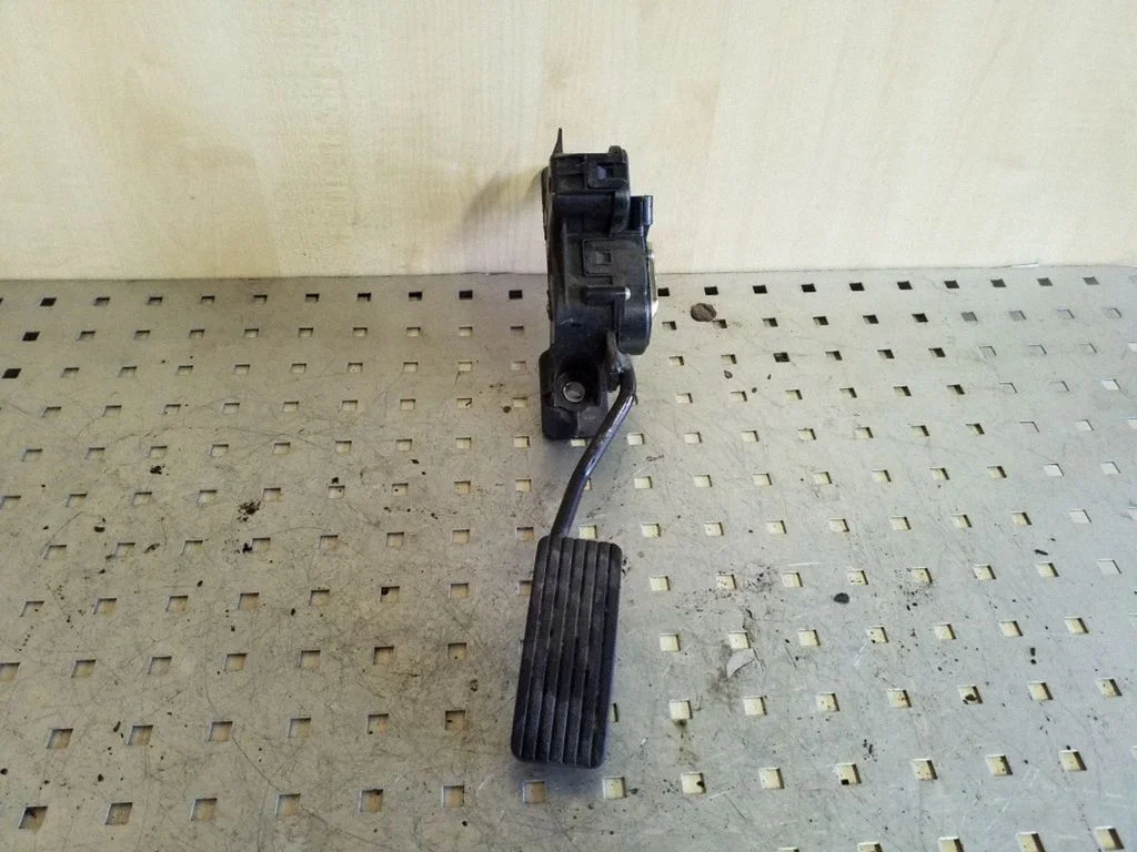 Gaasipedaal APM30010