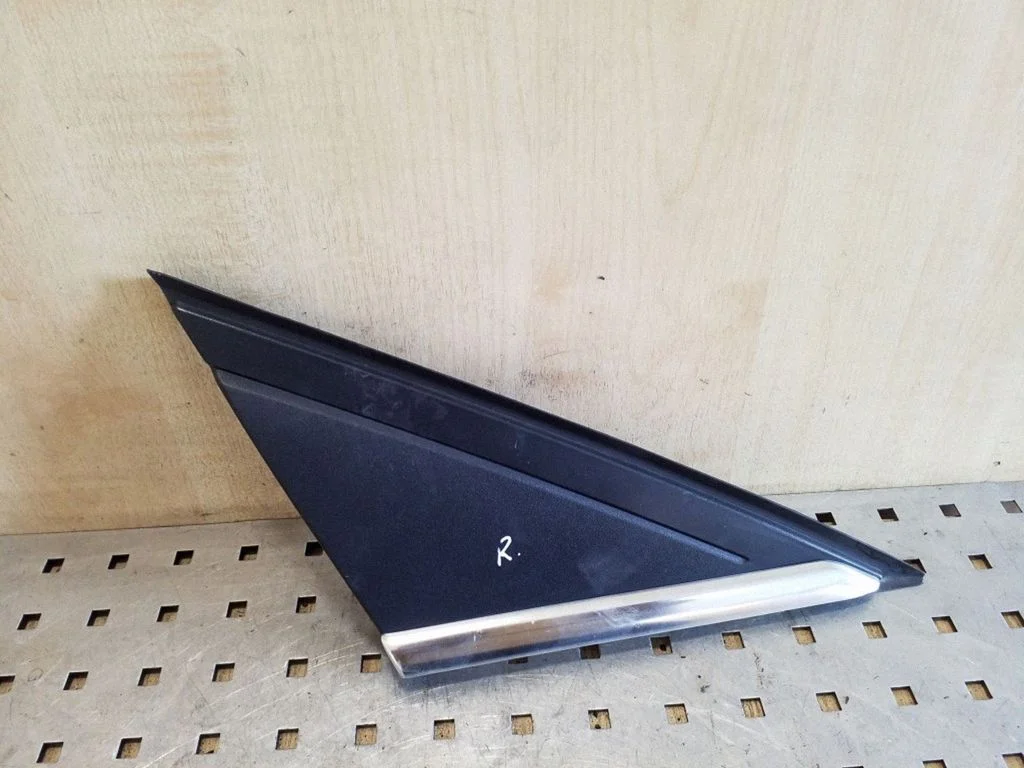 Välispeegli plastkate – Ford Focus (2010-2017)