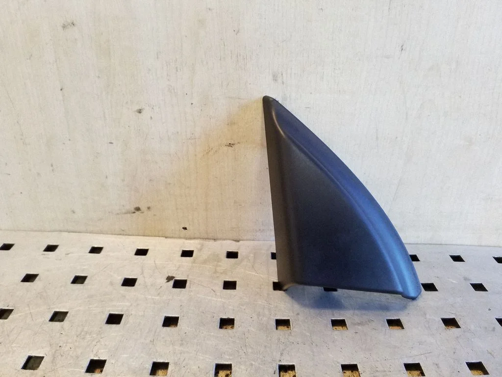 Välispeegli plastkate – Volvo V40 (2012-2019)