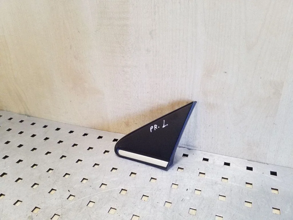 Välispeegli plastkate – vasak
