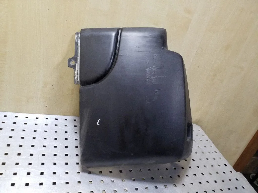 Aizmugurējā bufera stūra daļa 851210001R