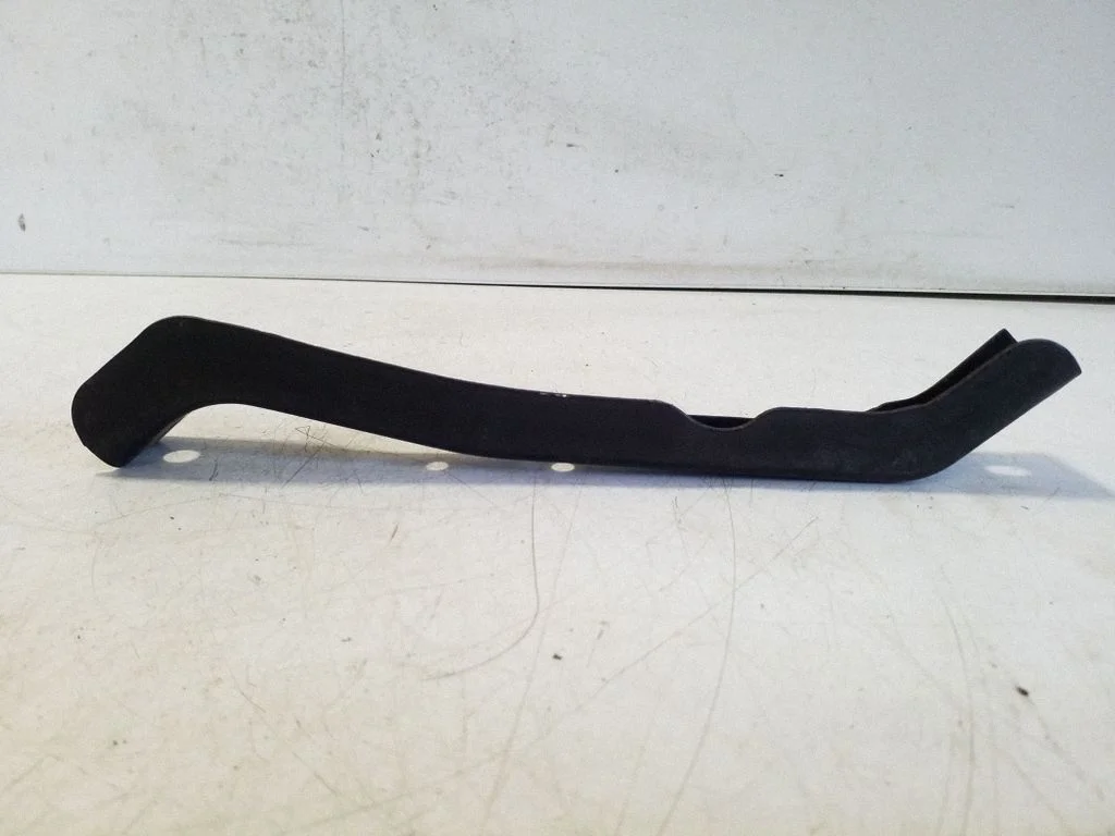 Radiator support slam panel bracket – Audi A6 Allroad C6 (2006-2011)