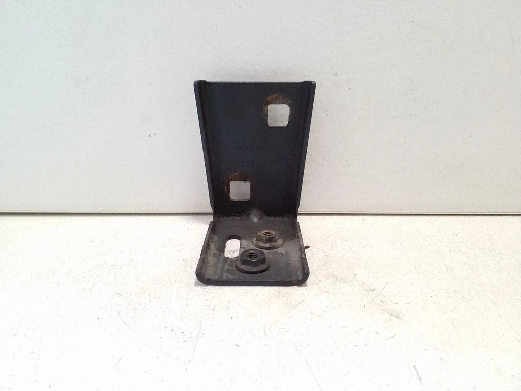 Radiaatori tugipaneeli klamber BK2116D155A
