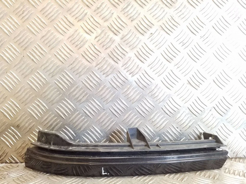 Under headlight/headlamp trim 90580651lh