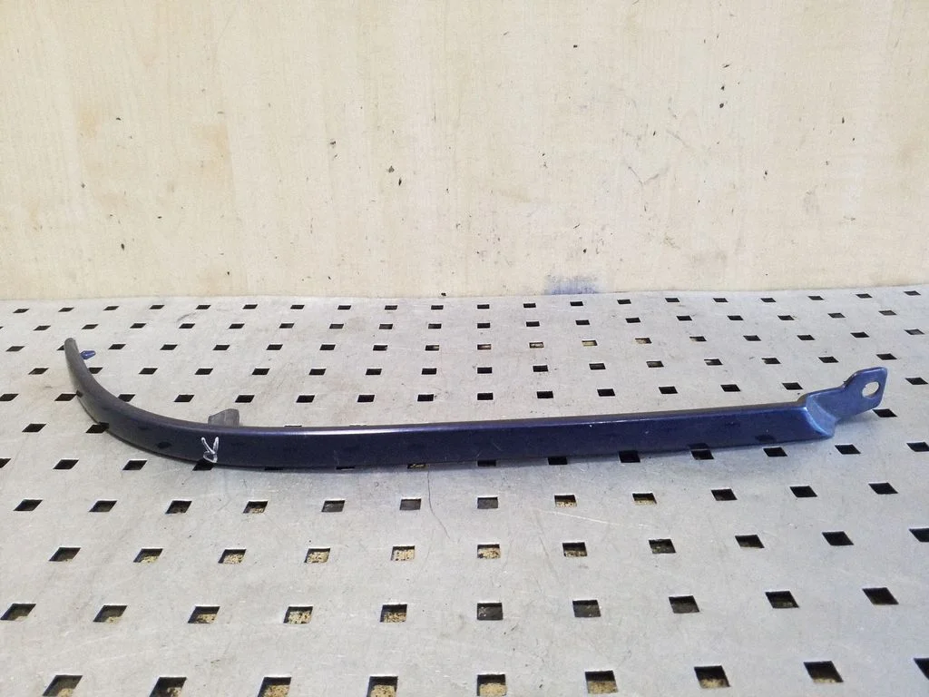 Under headlight/headlamp trim 8A0853208A