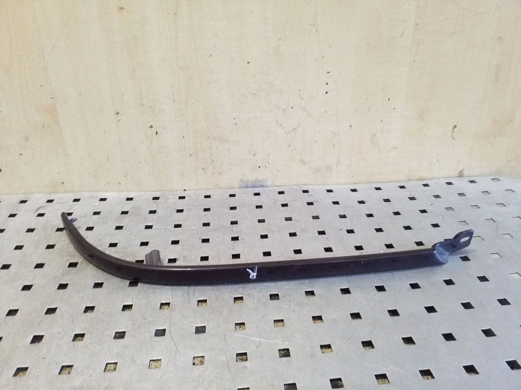 Under headlight/headlamp trim 8A0853208A
