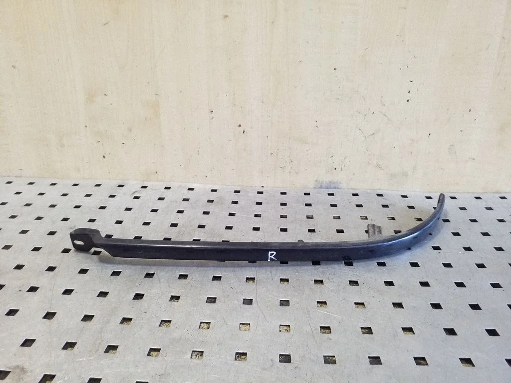 Under headlight/headlamp trim 8A0853208A