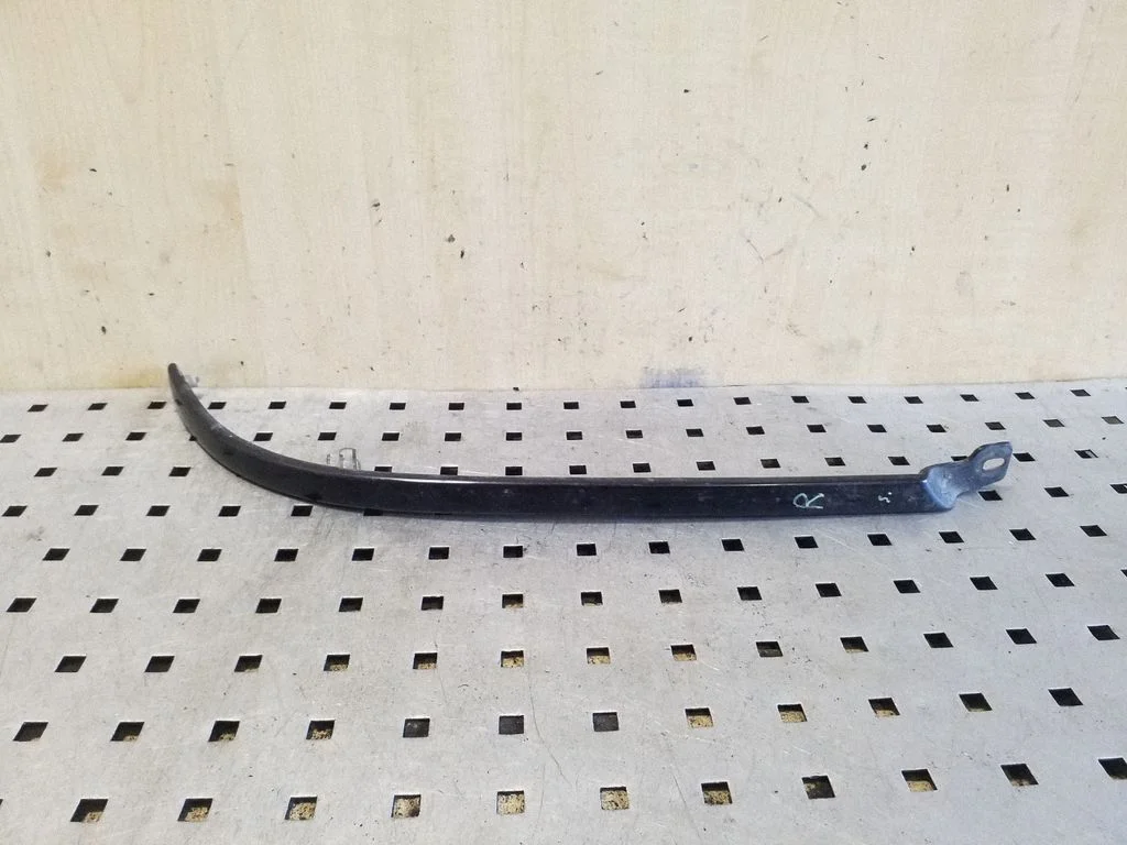 Under headlight/headlamp trim 8A0853208A