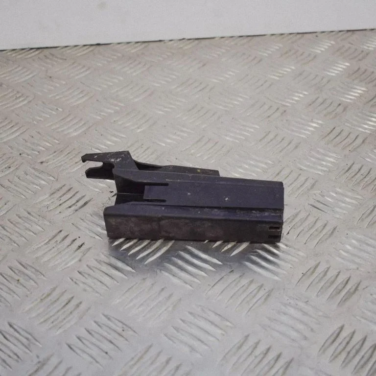 Inna część karoserii 95B907324B