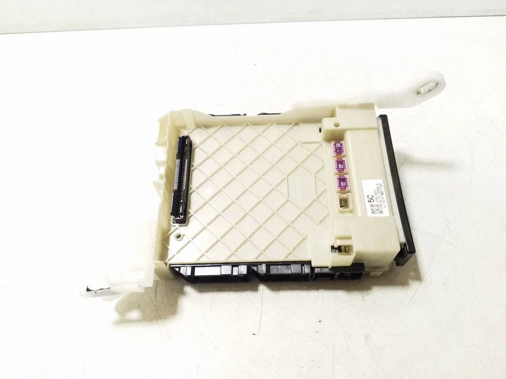 Fuse box set – Toyota Corolla E210 E21 (2018-)