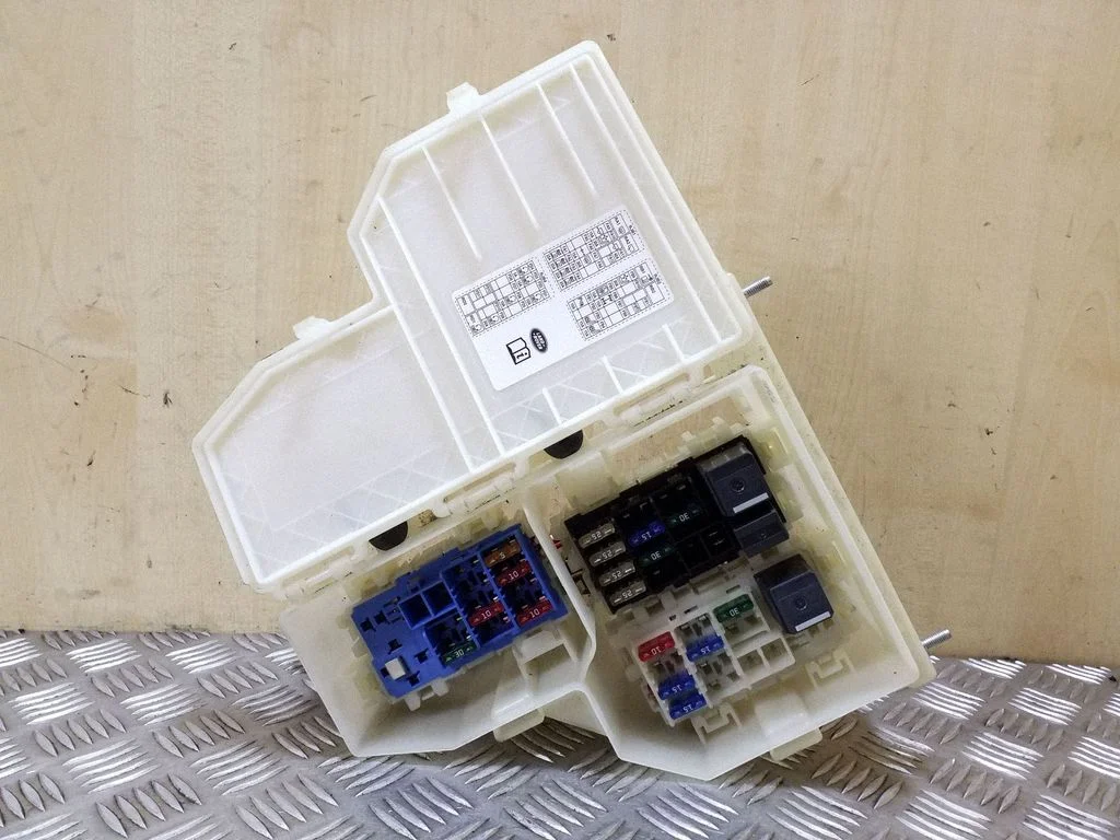 Kaitsmekarp (komplekt) 6G9T14C507GC