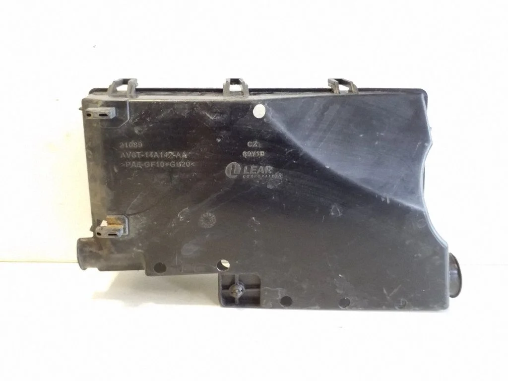 Fuse box cover AV6T14A142AA
