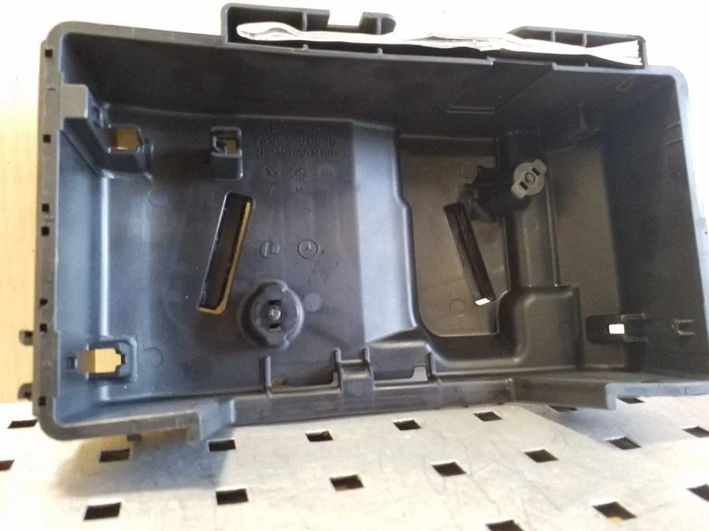 Fuse box cover – Mercedes-Benz GLC-Class C253 (2016-)