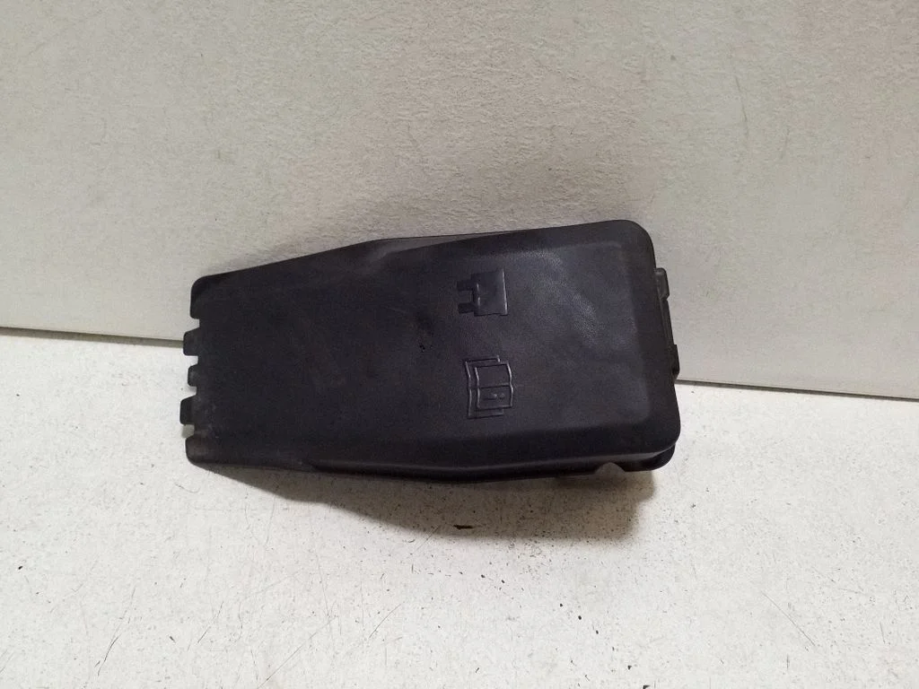 Kaitsmekarbi kaas 30644652