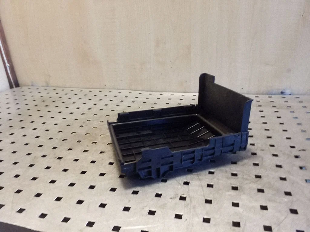 Fuse box cover 1K0937132F