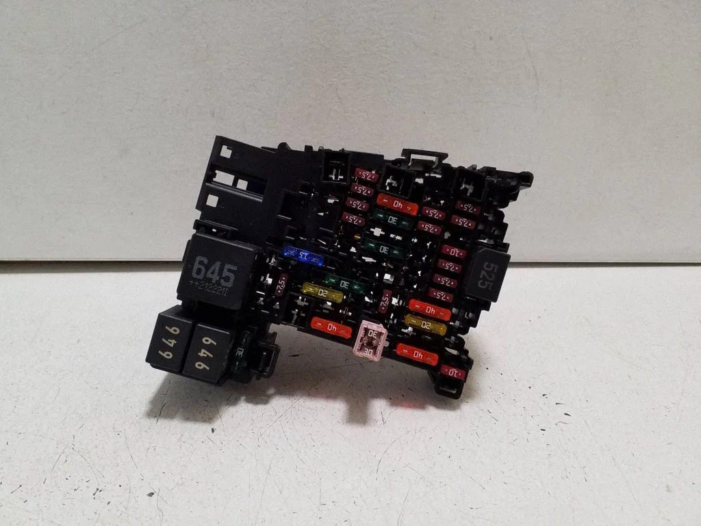Fuse module 5Q0937615C – Audi SQ2 GA (2017-)