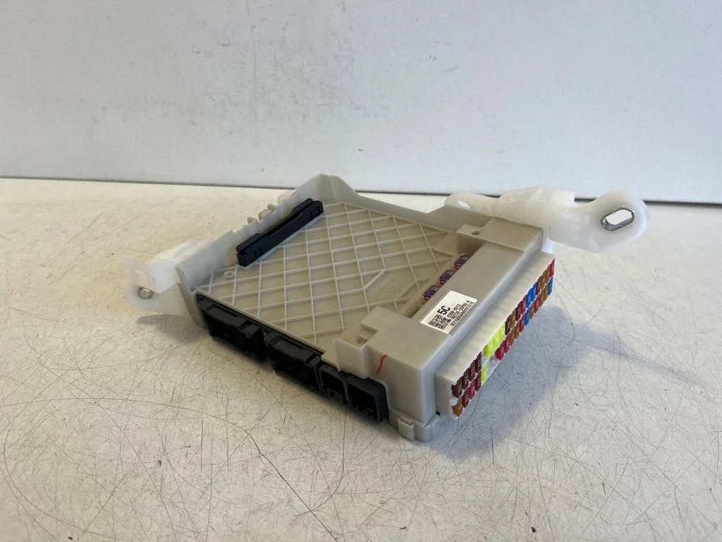 Fuse module 63589313
