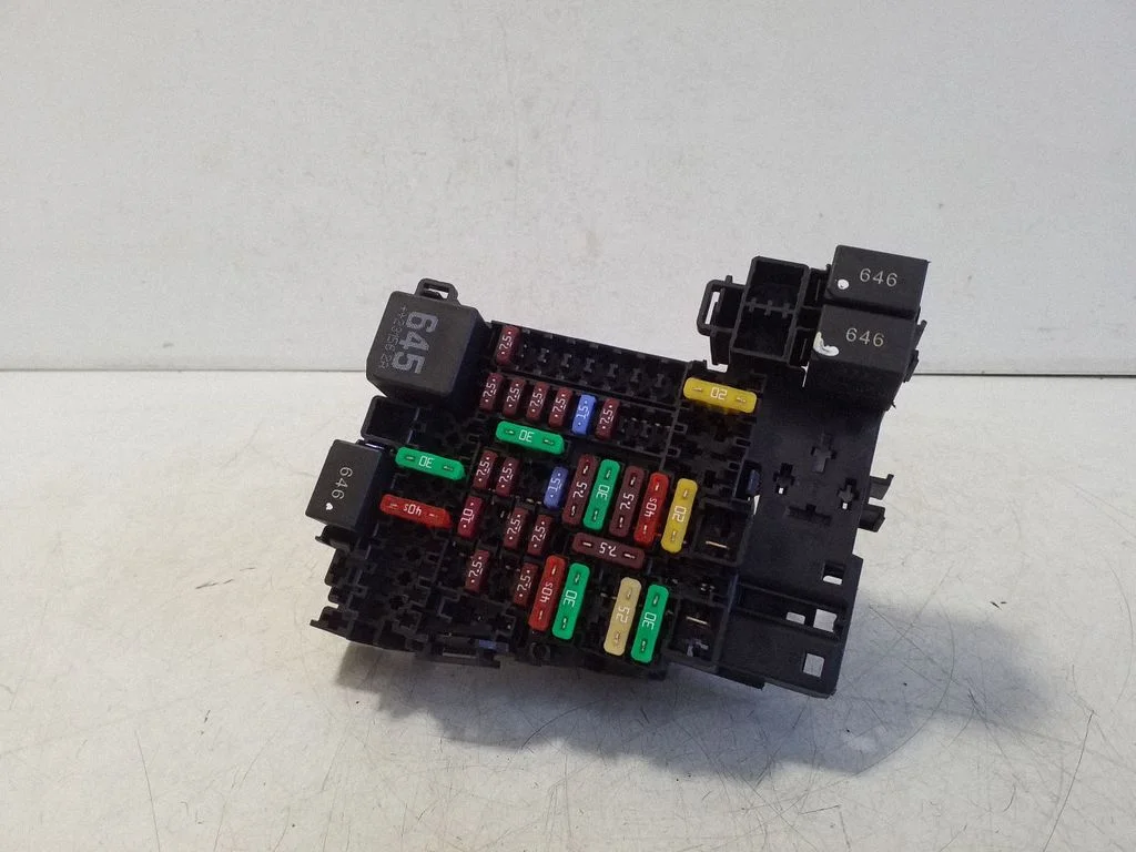 Fuse module – Audi A1 (2018-)