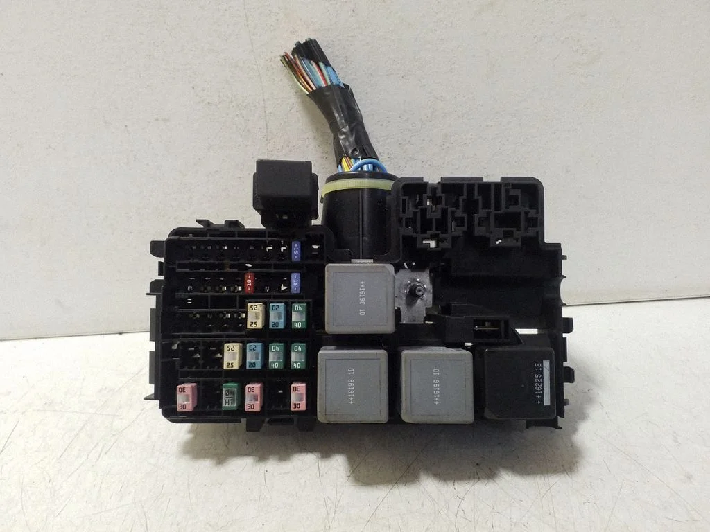 Fuse module 31384034